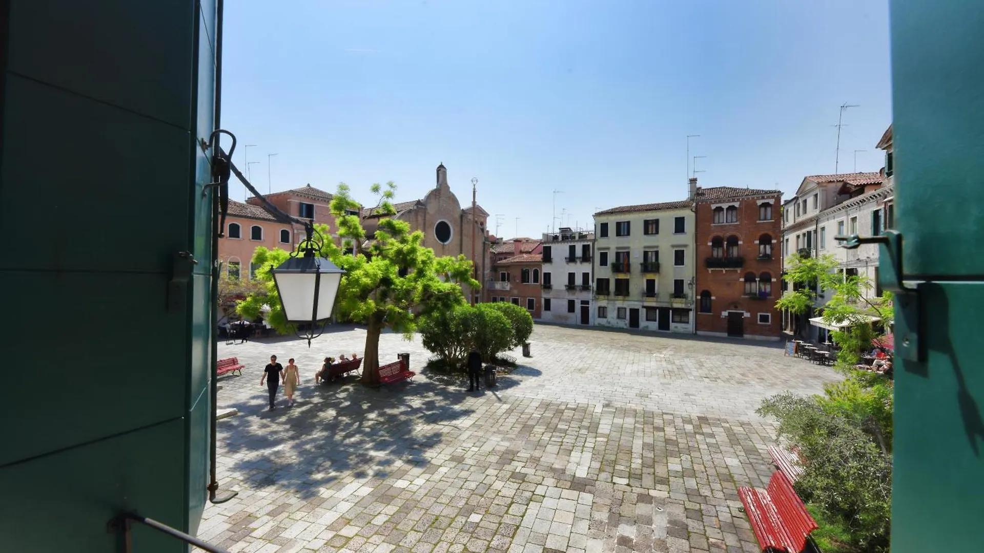 Soderini Splendor: First Floor Palazzo Charm At Castello Square Daire Venedik